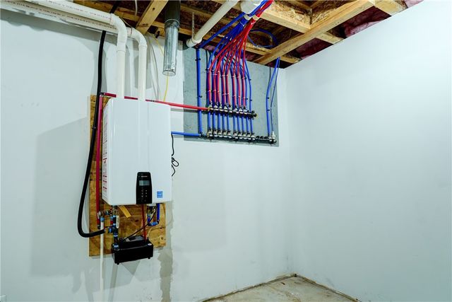 73 Lianne Drive, Greece, NY 14626