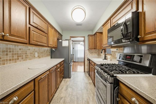 1305 Teslin CT, Virginia Beach, VA 23464