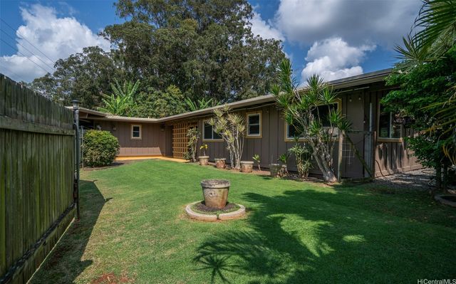 6 Malulu Place, Wahiawa, HI 96786