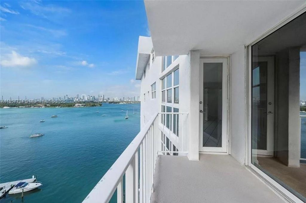 1228 West Ave 1415, Miami Beach, FL 33139