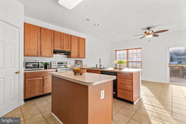 2976 RAKING LEAF DR, Abingdon, MD 21009