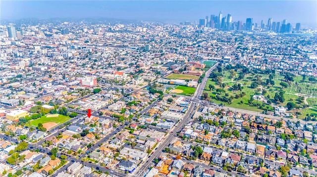1501 S Ardmore, Los Angeles, CA 90006