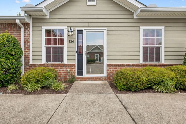 1040 Charlie Daniels Pkwy Apt 136, Mount Juliet, TN 37122