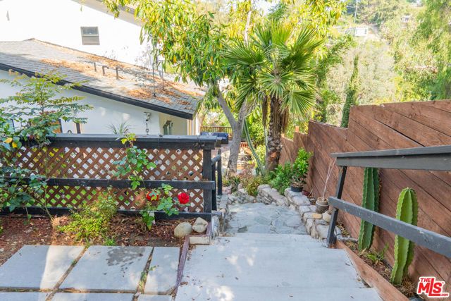 1933 Lemoyne Street D, Los Angeles, CA 90026