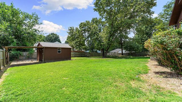 2 Metfield Drive, Bella Vista, AR 72714