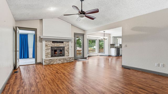 2 Metfield Drive, Bella Vista, AR 72714