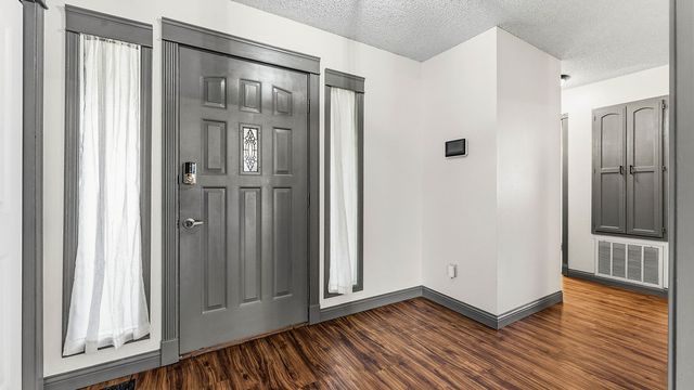 2 Metfield Drive, Bella Vista, AR 72714