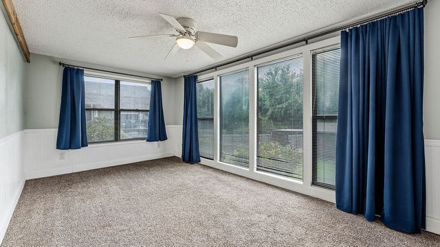 2 Metfield Drive, Bella Vista, AR 72714