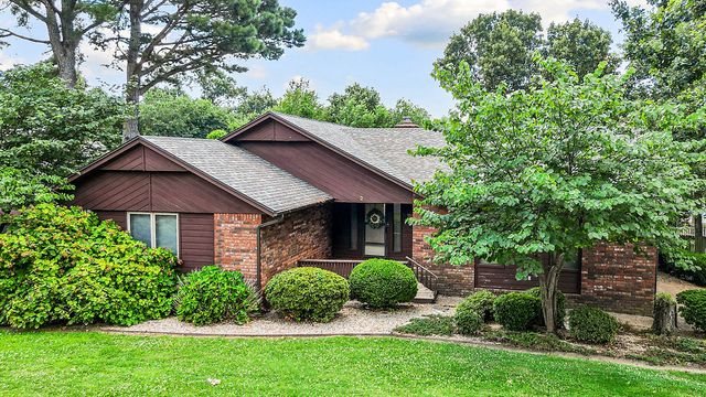 2 Metfield Drive, Bella Vista, AR 72714