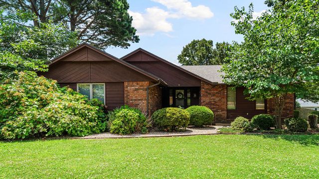 2 Metfield Drive, Bella Vista, AR 72714