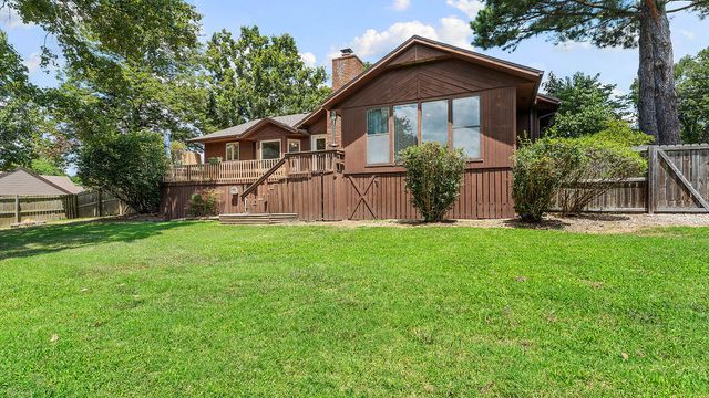 2 Metfield Drive, Bella Vista, AR 72714