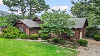 2 Metfield Drive, Bella Vista, AR 72714