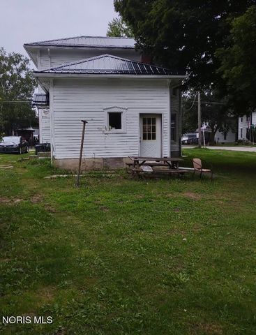 301 E Spring Street, Fayette, OH 43521