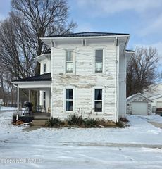 301 E Spring Street, Fayette, OH 43521