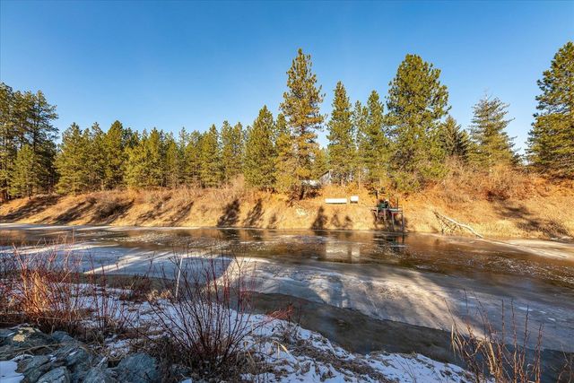 136 Tall Pine Loop, Usk, WA 99180