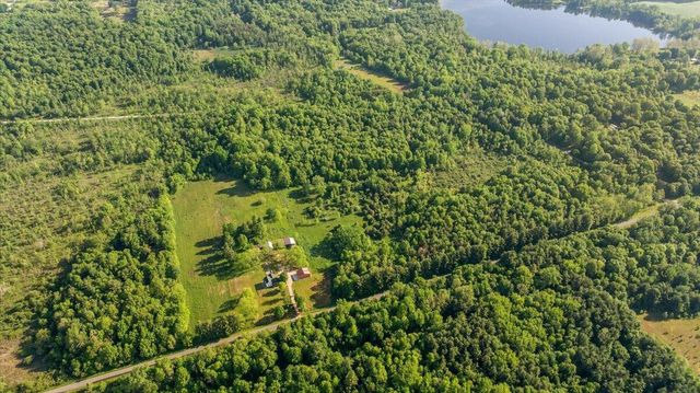 48882 8th Avenue, Grand Junction, MI 49056