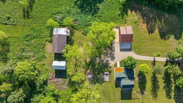 48882 8th Avenue, Grand Junction, MI 49056