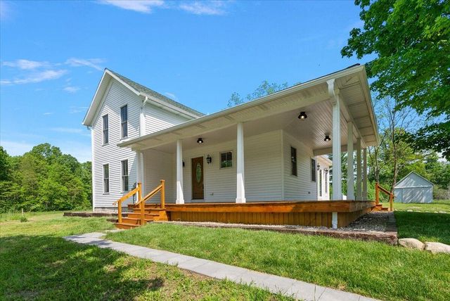 48882 8th Avenue, Grand Junction, MI 49056