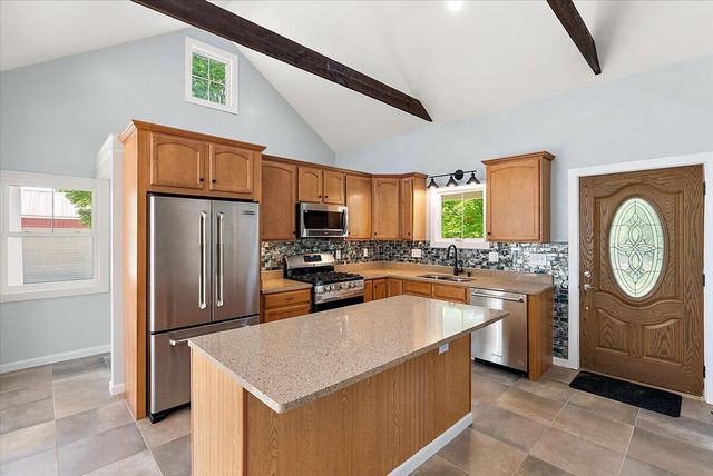 48882 8th Avenue, Grand Junction, MI 49056