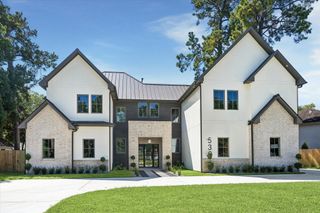 539 W 34th Street, Houston, TX 77018