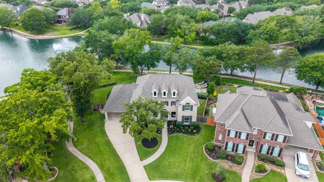 15903 Lake Loop Drive, Cypress, TX 77433