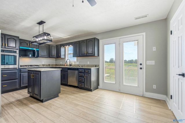 1160 County Road 1506, Cullman, AL 35058