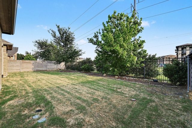 740 Field Crossing, Little Elm, TX 76227