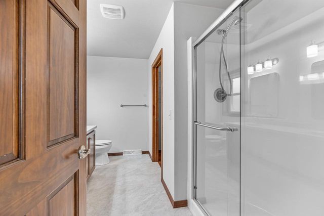 5111 N GALA COURT, Appleton, WI 54913