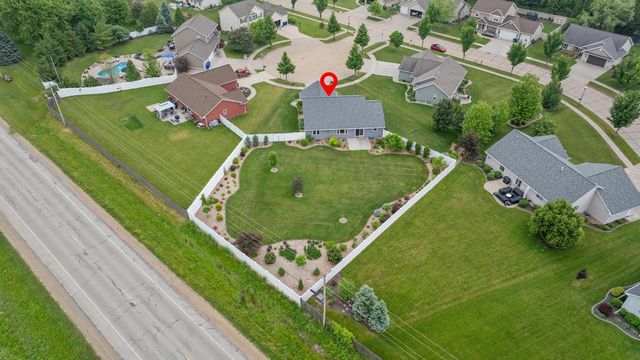 5111 N GALA COURT, Appleton, WI 54913