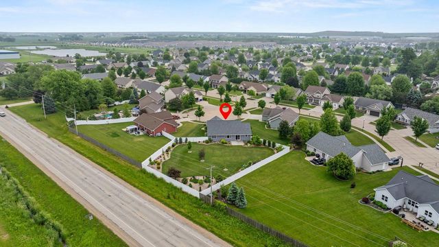 5111 N GALA COURT, Appleton, WI 54913