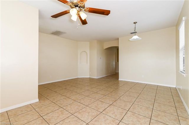 502 SW 19th LN, Cape Coral, FL 33991