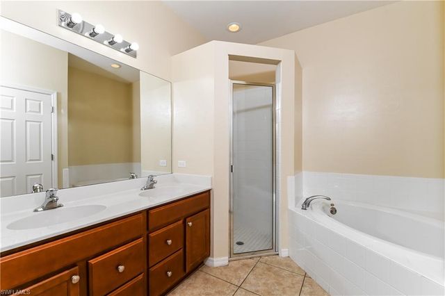 502 SW 19th LN, Cape Coral, FL 33991