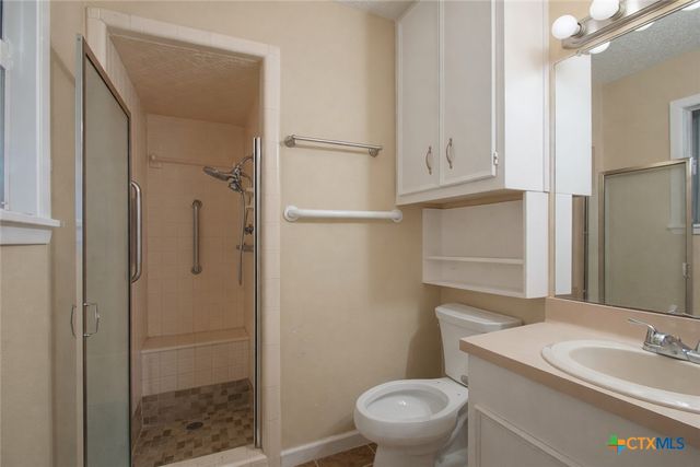 303 Gettysburg Drive, Victoria, TX 77904