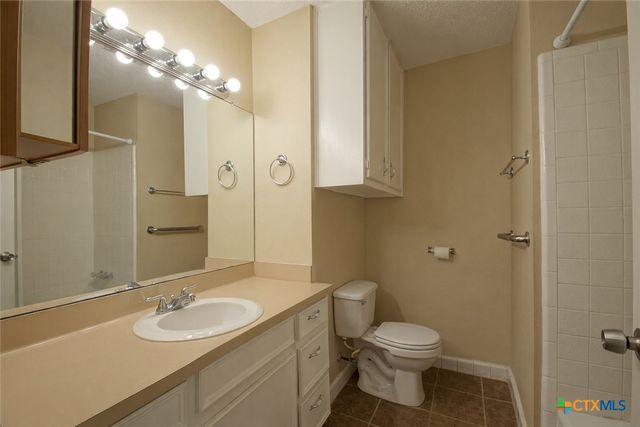 303 Gettysburg Drive, Victoria, TX 77904