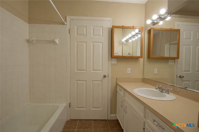 303 Gettysburg Drive, Victoria, TX 77904