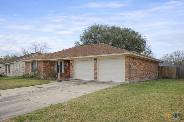 303 Gettysburg Drive, Victoria, TX 77904