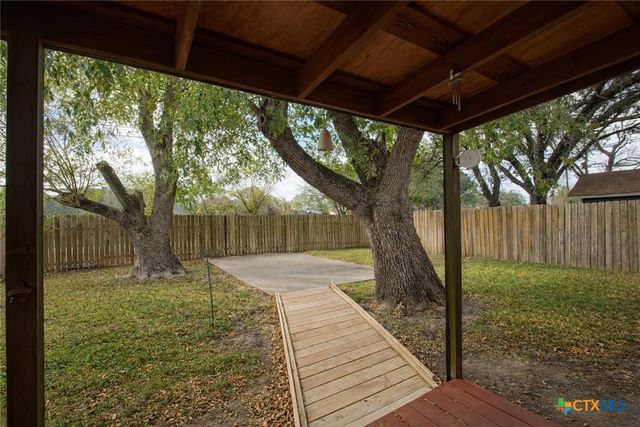 303 Gettysburg Drive, Victoria, TX 77904