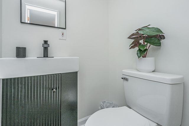 1010 Holcombe Road, Hanahan, SC 29410