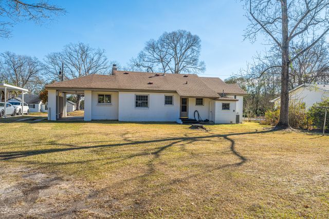 1010 Holcombe Road, Hanahan, SC 29410