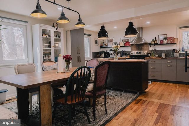 389 JUNIPER ST, Warminster, PA 18974