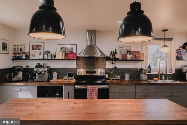 389 JUNIPER ST, Warminster, PA 18974