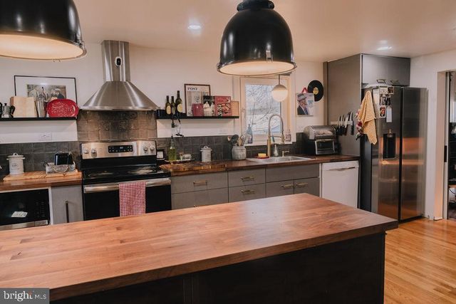 389 JUNIPER ST, Warminster, PA 18974