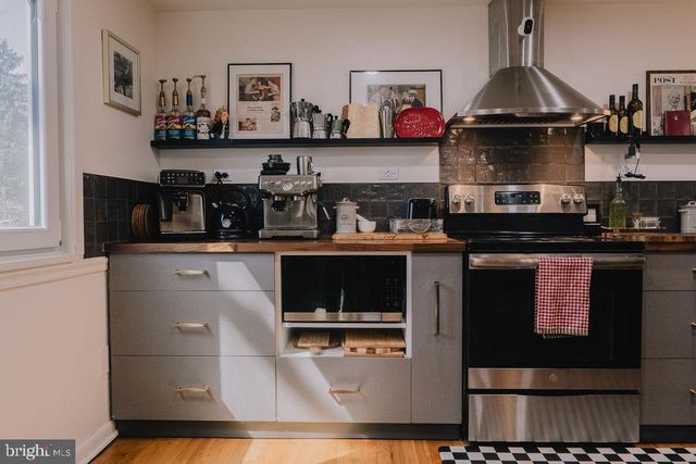 389 JUNIPER ST, Warminster, PA 18974