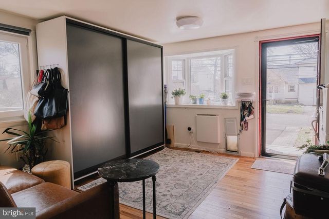 389 JUNIPER ST, Warminster, PA 18974