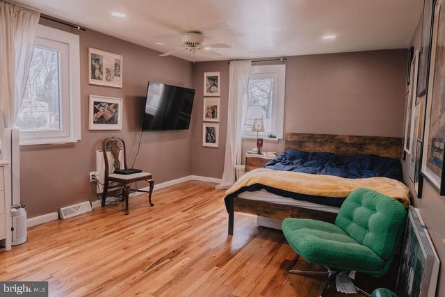 389 JUNIPER ST, Warminster, PA 18974