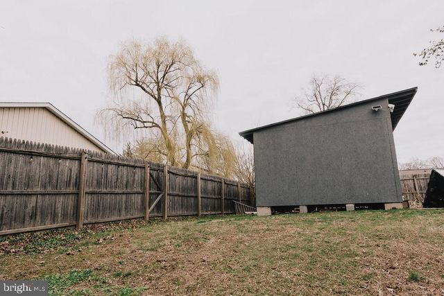 389 JUNIPER ST, Warminster, PA 18974