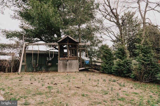 389 JUNIPER ST, Warminster, PA 18974