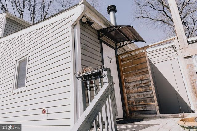 389 JUNIPER ST, Warminster, PA 18974