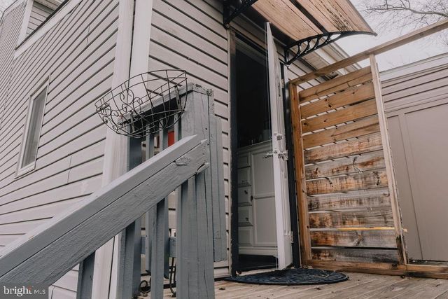 389 JUNIPER ST, Warminster, PA 18974