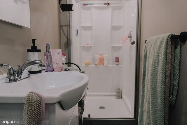 389 JUNIPER ST, Warminster, PA 18974